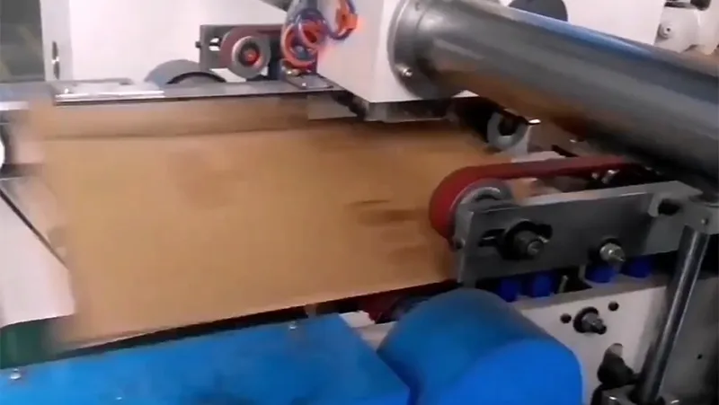 Engrapadora de cajas de 2 piezas semiautomática